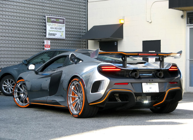 Обои картинки фото mclaren 570s, автомобили, mclaren, серебристый, здание