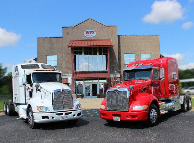 Обои картинки фото kenworth t660 , left,  and peterbilt,  wti, автомобили, kenworth, тяжелый, грузовик, седельный, тягач