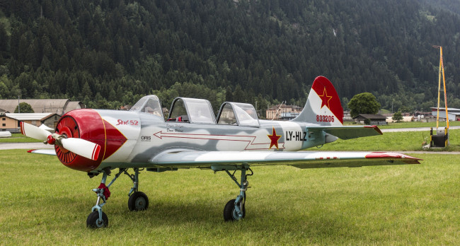 Обои картинки фото yak-52, авиация, лёгкие и одномоторные самолёты, спортивный
