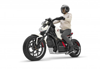 Картинка honda+riding+assist-e+2017 мотоциклы honda самобалансирующий концепт riding assist-e хонда электроцикл