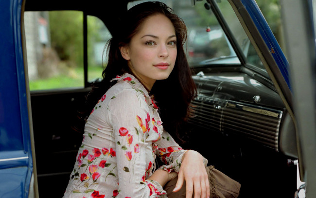 Обои картинки фото Kristin Kreuk, девушки, , , взгляд