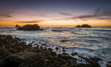 Картинка природа побережье океан камни закат скалы