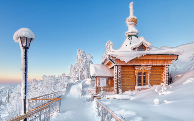 Обои картинки фото города, - православные церкви,  монастыри, фонарь, снег, зима, часовня