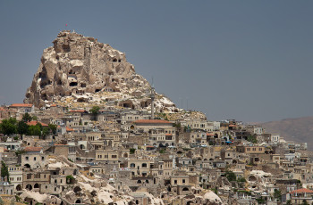 Картинка города -+панорамы каппадокия турция учисар гора скала дома