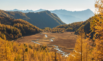 Картинка природа пейзажи горы долина река деревья солнце италия