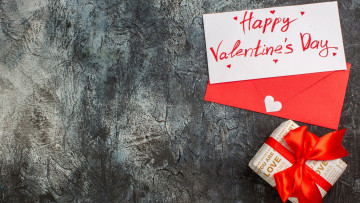 Картинка праздничные день+святого+валентина +сердечки +любовь подарок лента бант конверт записка пожелание