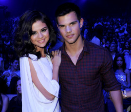 Картинка selena gomez and taylor lautner разное знаменитости актриса актер