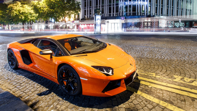 Обои картинки фото lamborghini, aventador, автомобили, италия, спортивный, люкс