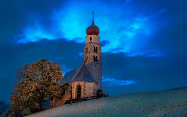 Обои картинки фото города, католические, соборы, костелы, аббатства, siusi, italy, trentino-alto, adige