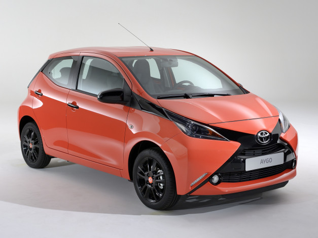 Обои картинки фото автомобили, toyota, 2014, 5-door, красный, aygo