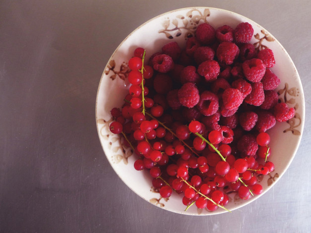 Обои картинки фото еда, фрукты,  ягоды, красная, смородина, ягоды, малина
