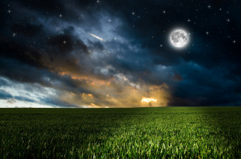 обоя природа, поля, тучи, луна, небо, ночь, звезды, зелень, поле