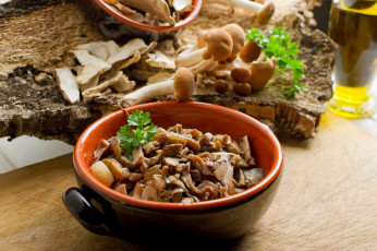 обоя еда, грибы,  грибные блюда, миска, маринованные, петрушка