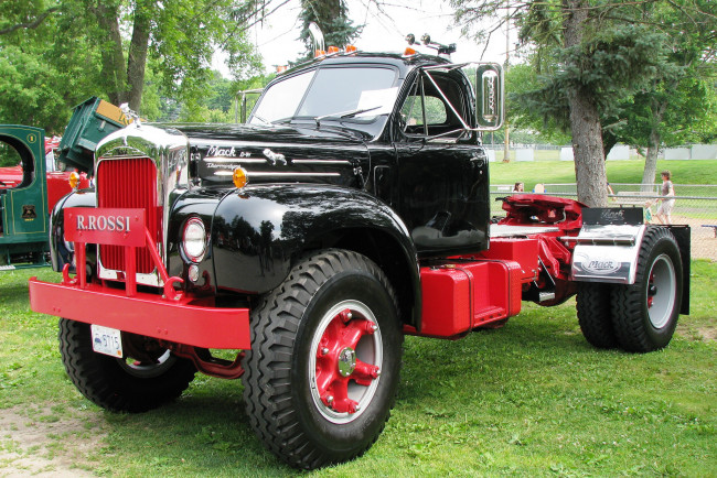 Обои картинки фото 1955 mack truck model b-71, автомобили, mack, inc, trucks, сша, грузовики, тяжелые