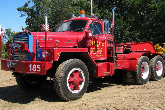 Обои картинки фото 1966 mack truck model b-815, автомобили, mack, trucks, inc, тяжелые, грузовики, сша