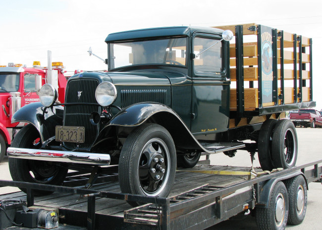 Обои картинки фото 1933 ford truck model bb, автомобили, ford trucks, история, грузовик, ретро
