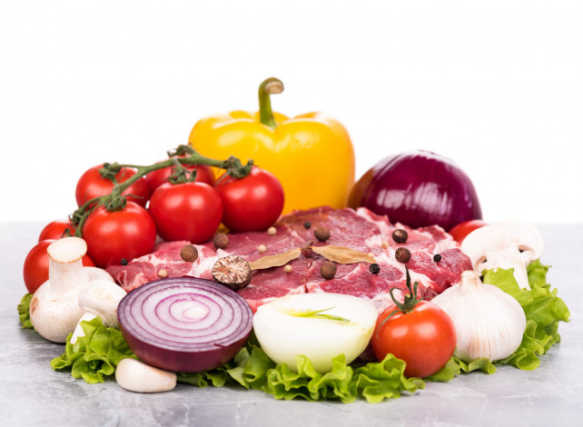 Обои картинки фото еда, разное, грибы, свежее, мясо, перец, помидоры, чеснок