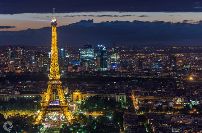 Обои картинки фото города, париж , франция, башня, эйфелева, париж, город, свет, вечер, дома, огни