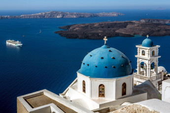 Картинка города санторини+ греция море острова корабль церковь