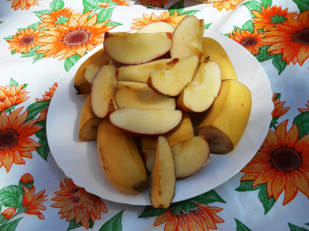 Обои картинки фото еда, фрукты,  ягоды, яблоки, бананы