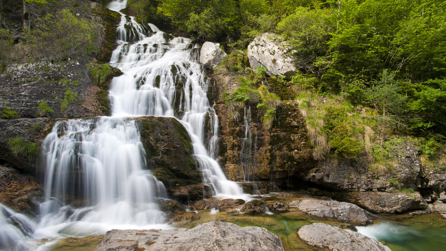 Обои картинки фото природа, водопады, камни, вода