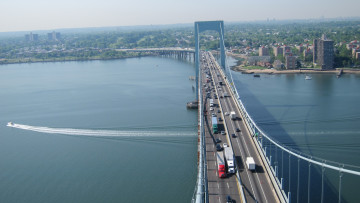 Картинка throgs neck bridge new york city города нью йорк сша east river ист-ривер мост река машины панорама