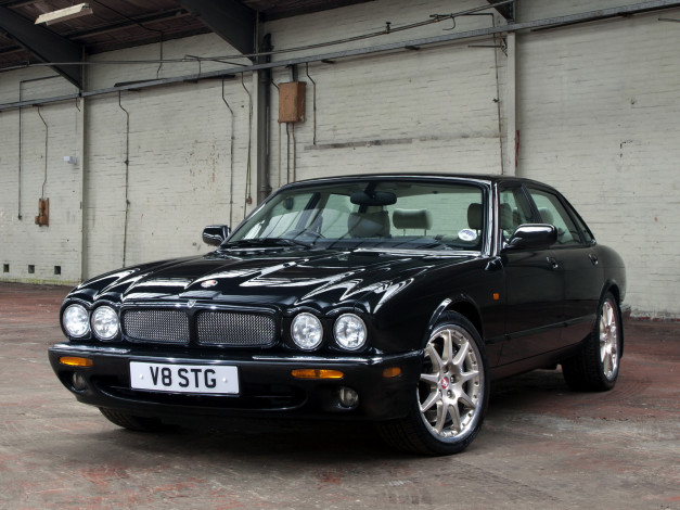 Обои картинки фото jaguar, xjr, автомобили, land, rover, ltd, великобритания