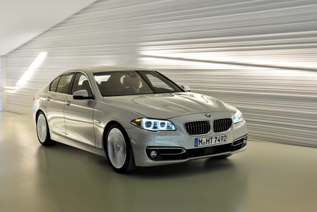 Обои картинки фото 2013, bmw, 5er, f10, sedan, автомобили