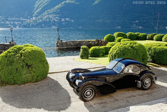 Обои картинки фото bugatti, 57sc, atlantic, 1938, автомобили, классика, комо, ломбардия, италия, lake, como, italy, озеро, lombardy