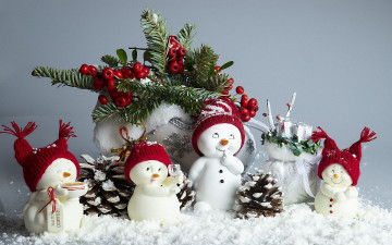 Картинка праздничные снеговики саги снег забавные шишки