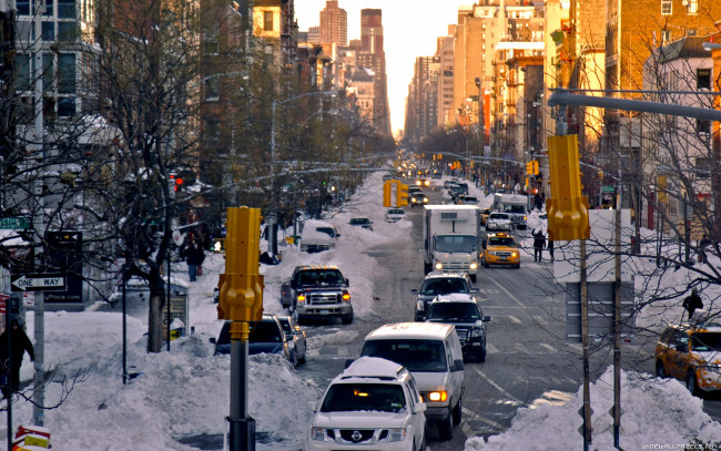 Обои картинки фото нью-йорк, города, нью-йорк , сша, здания, небоскребы, снег, машины