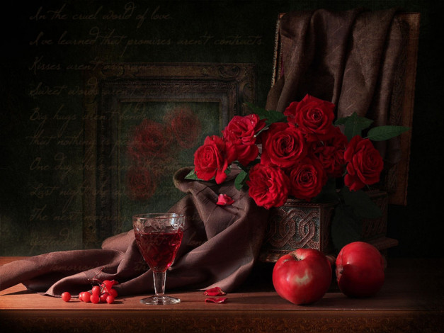Обои картинки фото еда, натюрморт, розы, ягоды, вино, бокал, яблоки