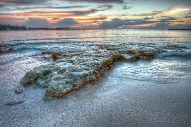 Обои картинки фото природа, моря, океаны, камни, море, багамы, закат