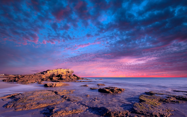 Обои картинки фото природа, побережье, небо, камни, закат