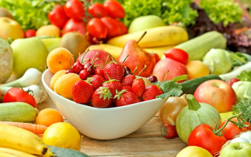 Картинка еда фрукты+и+овощи+вместе помидоры абрикосы клубника чеснок кабачок