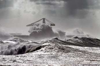 Картинка природа стихия море шторм волны