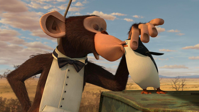 Обои картинки фото мультфильмы, madagascar,  escape 2 africa, обезьяна, поцелуй, пингвин