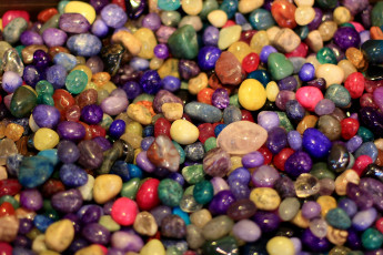 Картинка природа камни минералы разноцветный много яркий