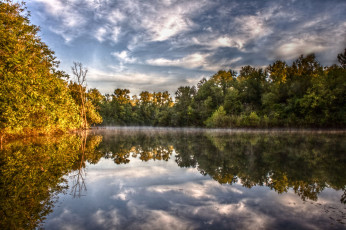 Картинка природа реки озера осень тучи отражение