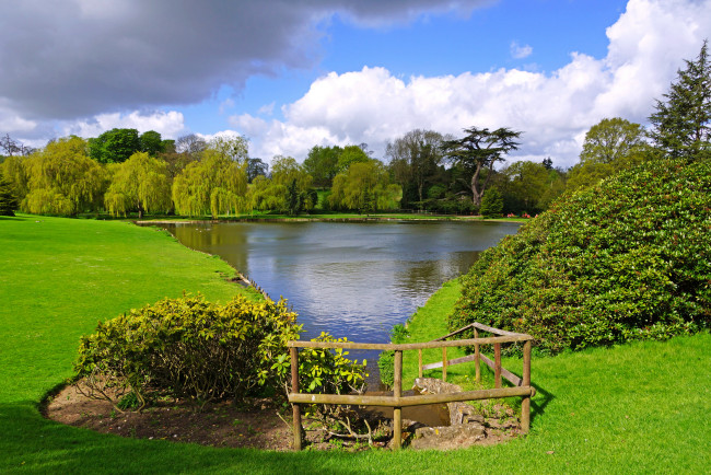 Обои картинки фото англия, leeds, castle, park, природа, парк, пруд, трава