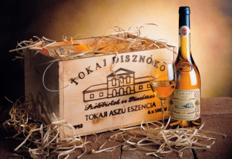 Картинка бренды бренды+напитков+ разное бутылка вино ящик алкоголь токайское
