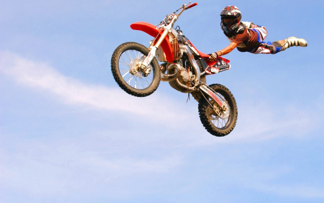 Обои картинки фото спорт, мотоспорт, мотоцикл, мотоциклист, прыжок, полет, трюк
