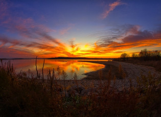 Картинка sunset природа восходы закаты озеро простор трава закат