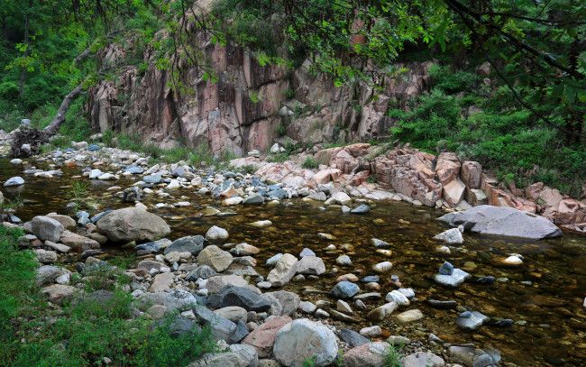 Обои картинки фото природа, реки, озера, скала, камни, ручей