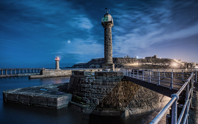 Обои картинки фото whitby, north, yorkshire, england, природа, маяки, мост, англия, северный, йоркшир, уитби