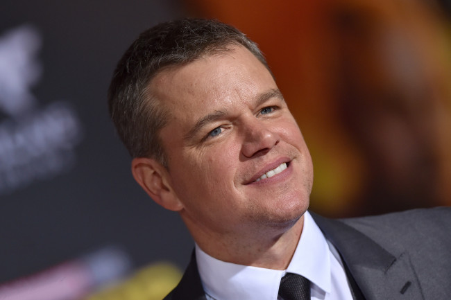 Обои картинки фото мужчины, matt damon, пиджак, лицо, улыбка, актер