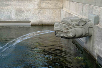 Картинка города фонтаны дракон вода