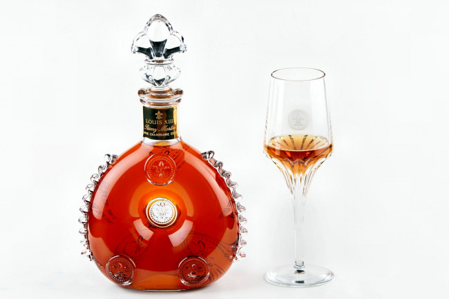 Обои картинки фото remy martin cognac, бренды, remy martin, бутылка, алкоголь, бренд, коньяк