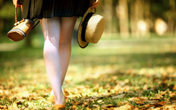 Картинка девушки -unsort+ женские+прелести шляпка сумочка осень