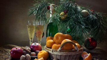 обоя праздничные, угощения, мандарины, орехи, шампанское